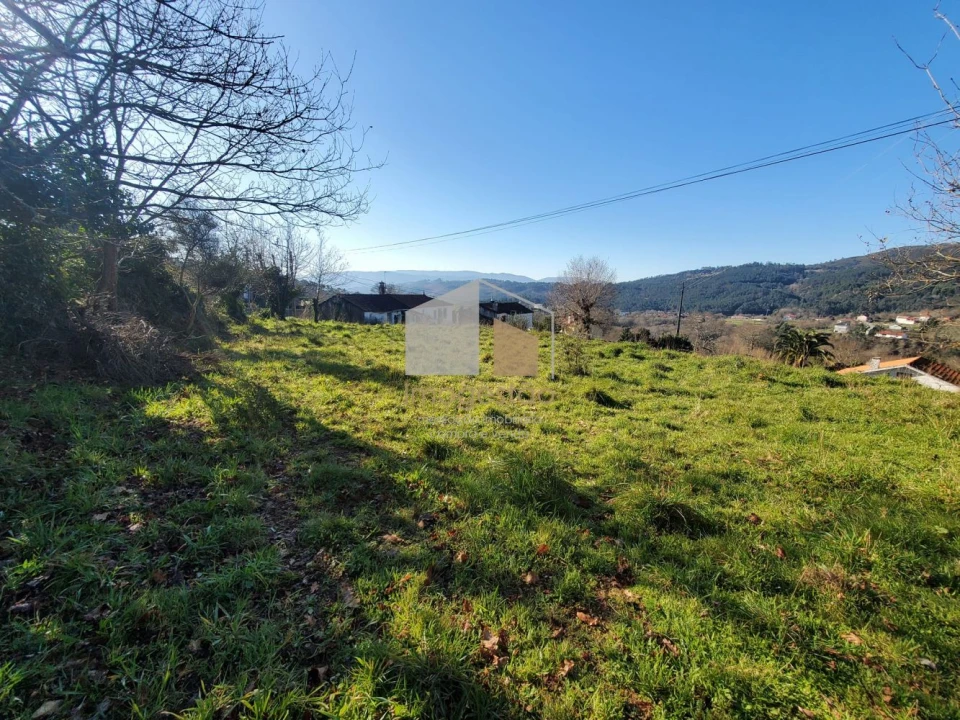 Moradia T3 para Venda em Candemil e Gondar Foto 22