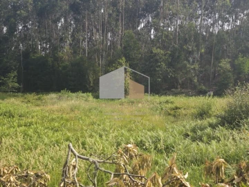 Terreno para Venda em Sapardos