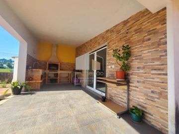 Moradia T3 para Venda em Campos e Vila Meã