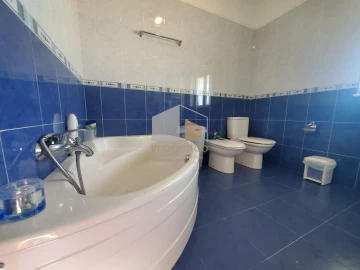 Moradia T3 para Venda em Campos e Vila Meã