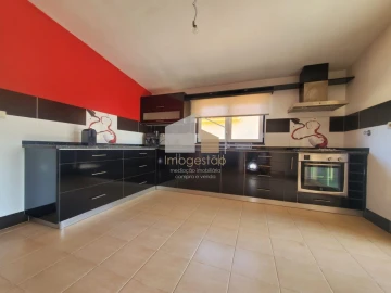 Moradia T3 para Venda em Campos e Vila Meã