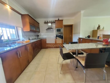 Moradia T3 para Venda em Campos e Vila Meã