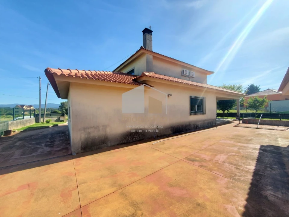 Moradia T3 para Venda em Campos e Vila Meã Foto 18