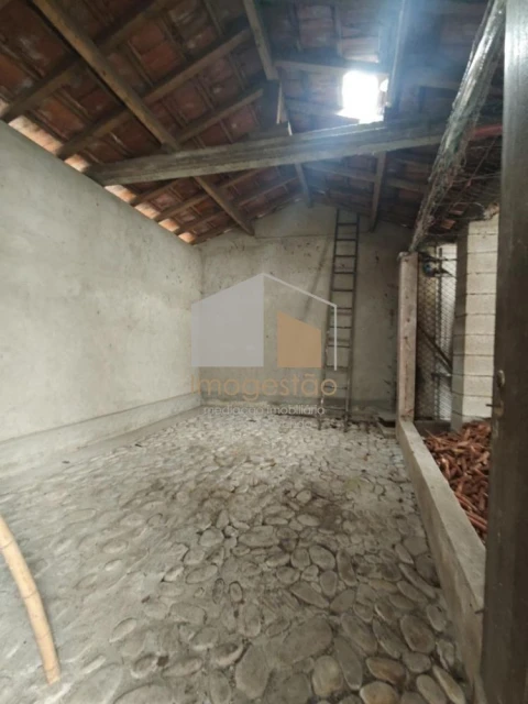 Moradia T4 para Venda em Campos e Vila Meã