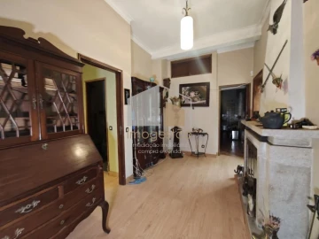 Moradia T4 para Venda em Campos e Vila Meã