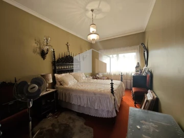 Moradia T4 para Venda em Campos e Vila Meã