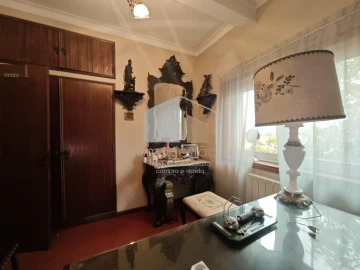 Moradia T4 para Venda em Campos e Vila Meã