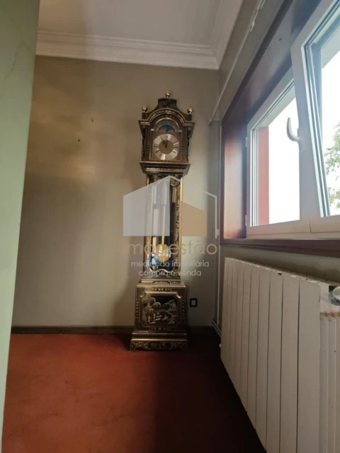 Moradia T4 para Venda em Campos e Vila Meã