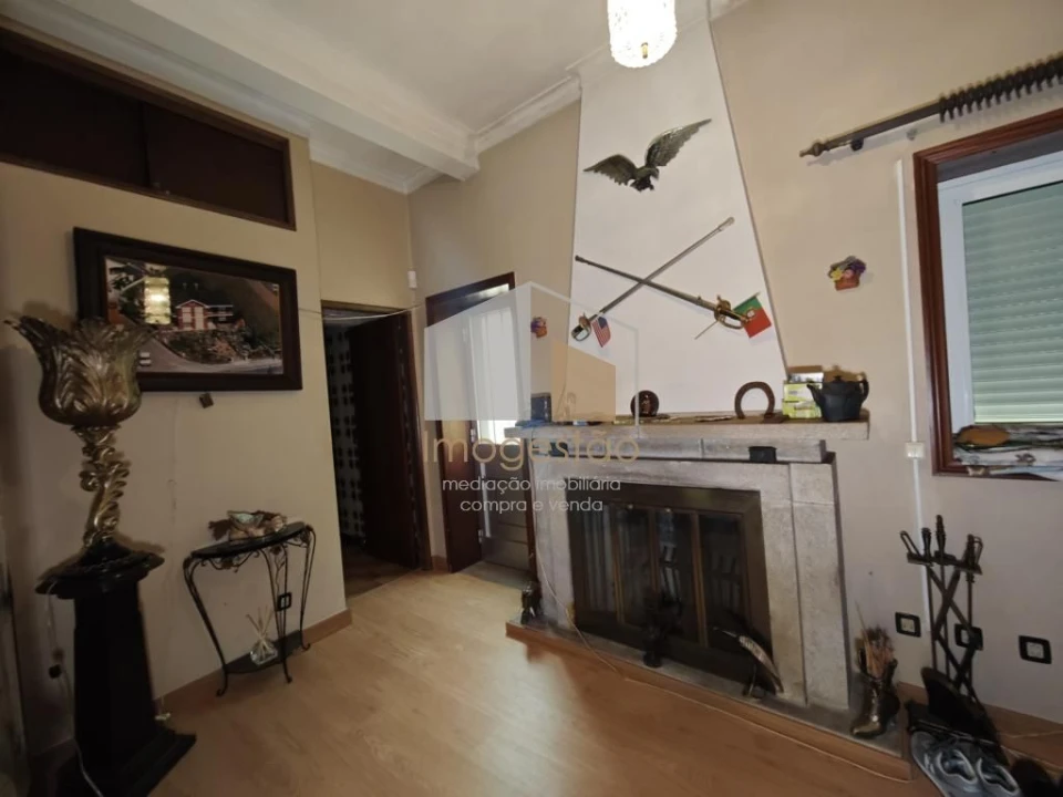 Moradia T4 para Venda em Campos e Vila Meã Foto 11