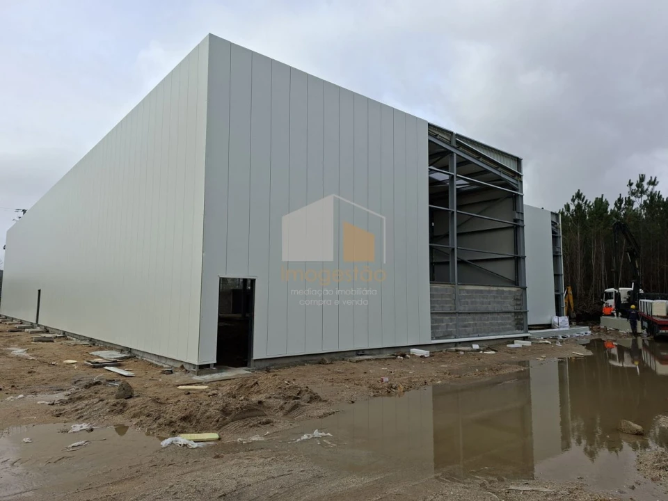 Loja para Venda em Sapardos Foto 4