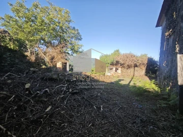 Moradia T2 para Venda em Cornes