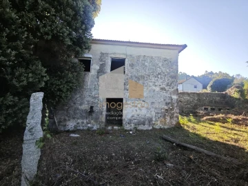 Moradia T2 para Venda em Cornes