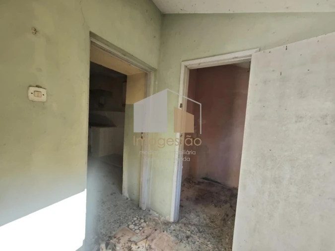 Moradia T2 para Venda em Cornes Foto 13