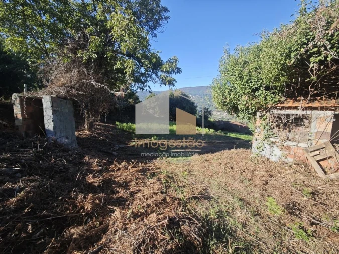 Moradia T2 para Venda em Cornes Foto 8