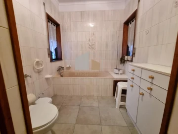 Moradia T3 para Venda em Darque