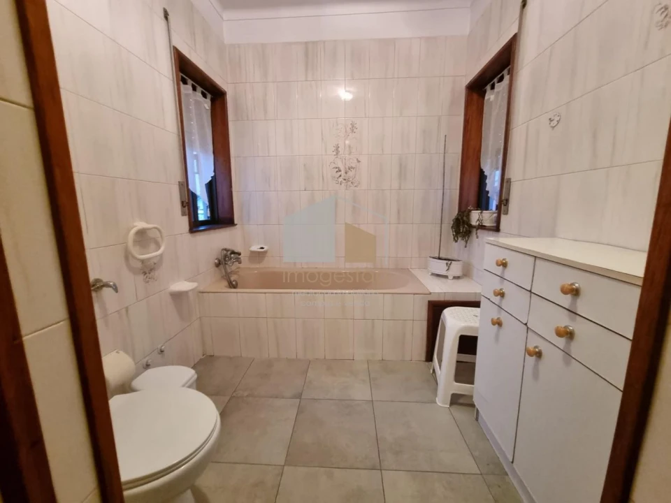 Moradia T3 para Venda em Darque Foto 17