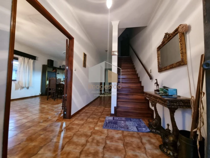 Moradia T3 para Venda em Darque Foto 3