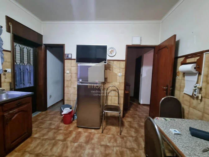 Moradia T3 para Venda em Darque Foto 10