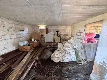 Quinta T2 para Venda em Cornes