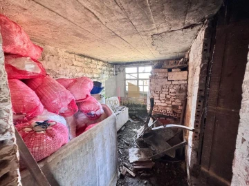 Quinta T2 para Venda em Cornes