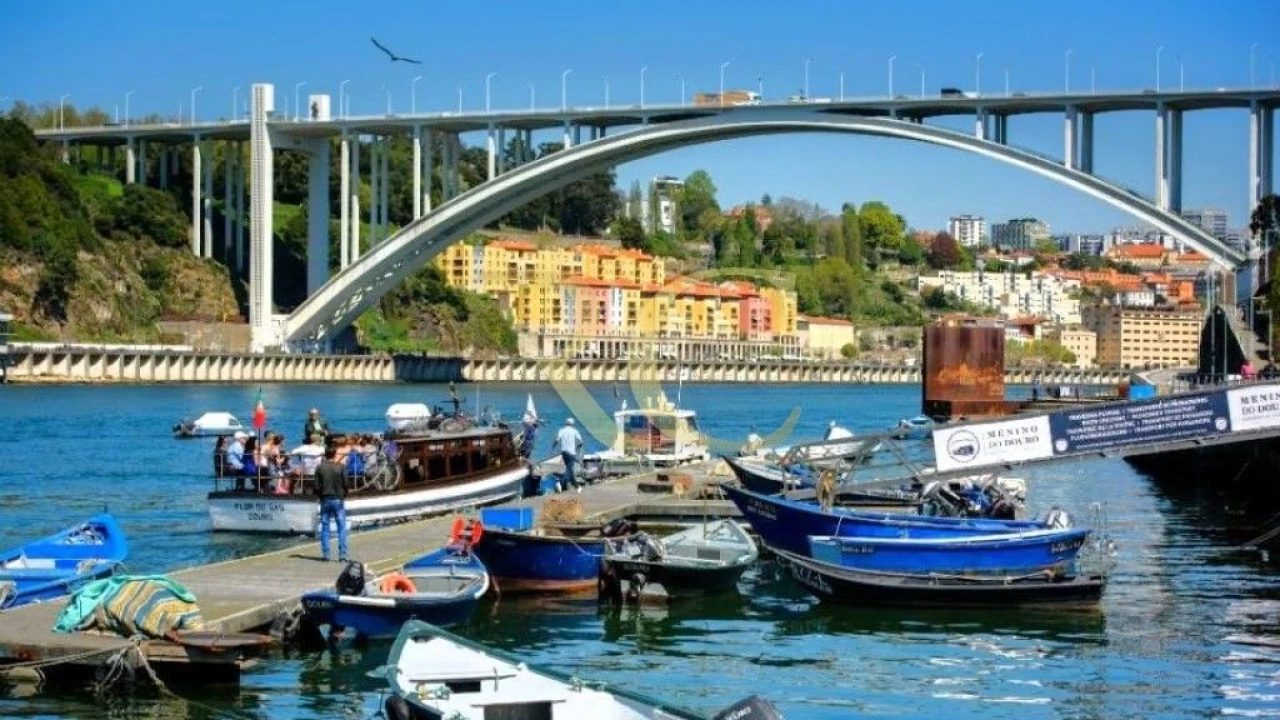 Apartamento T1 para Venda em Canidelo Foto 20