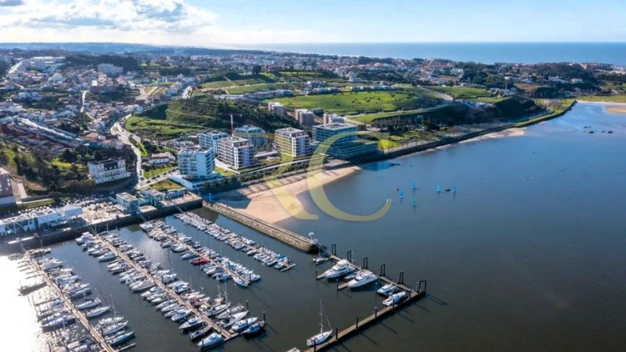 Apartamento T1 para Venda em Canidelo Foto 16