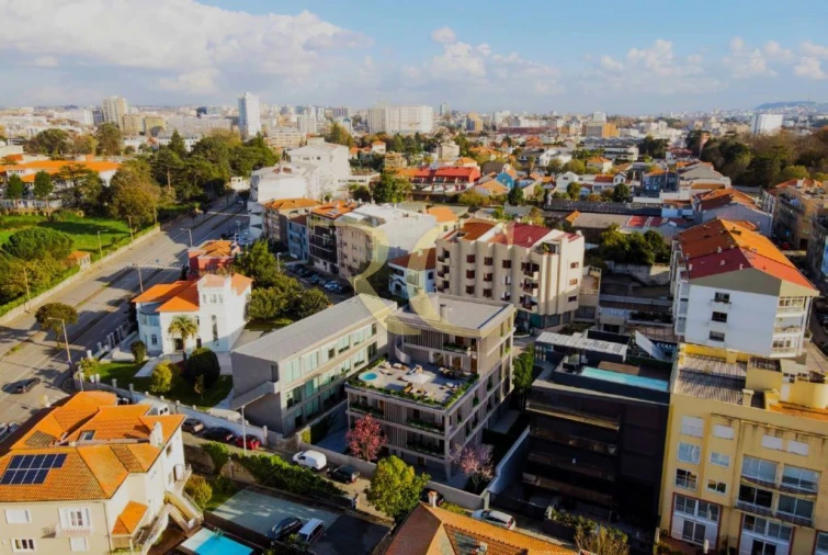 Apartamento T3 para Venda em Lordelo do Ouro e Massarelos Foto 7