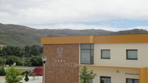 Loja para Venda em Sequeiros e Gradiz