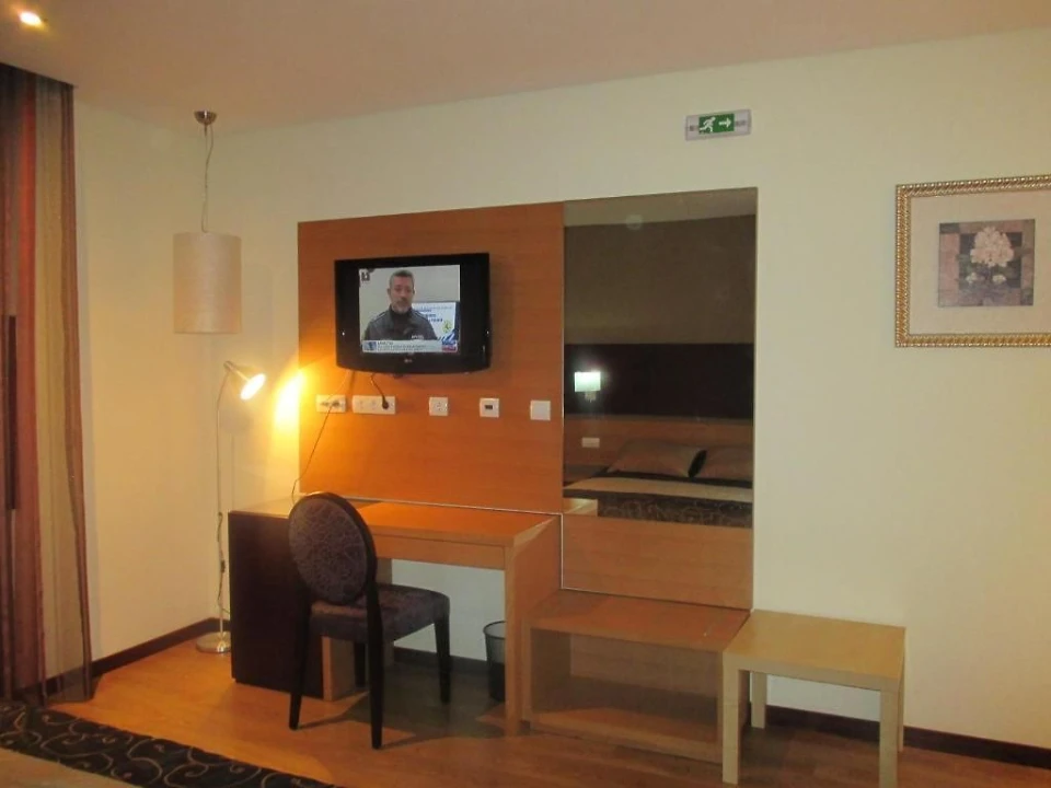 Loja para Venda em Sequeiros e Gradiz Foto 29