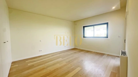 Moradia T4 para Venda em Cidade da Maia