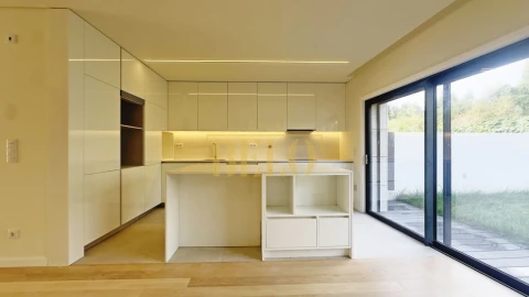 Moradia T4 para Venda em Cidade da Maia