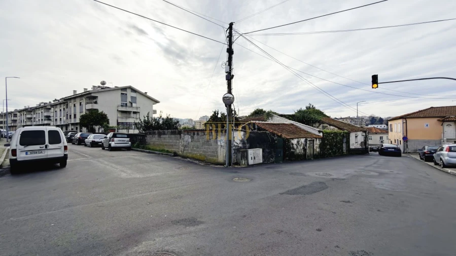 Terreno para Venda em Oliveira do Douro Foto 3