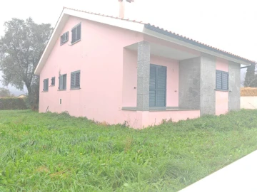 Moradia T4 para Venda em Vila Nova de Cerveira e Lovelhe