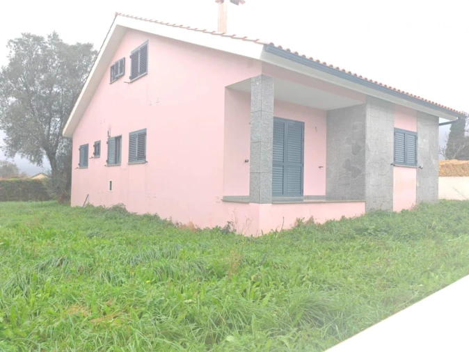 Moradia T4 para Venda em Vila Nova de Cerveira e Lovelhe Foto 2