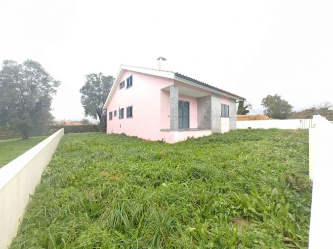 Moradia T4 para Venda em Vila Nova de Cerveira e Lovelhe Foto 3