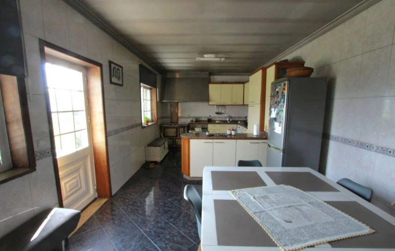 Moradia T4 para Venda em Gandra Foto 3