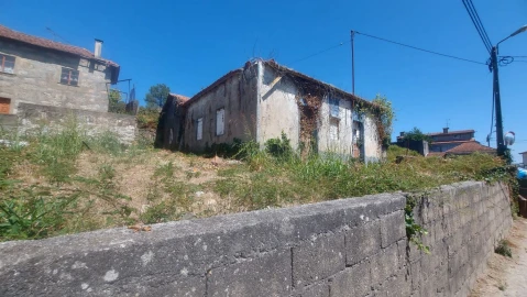 Terreno para Venda em Rebordosa