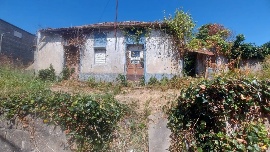 Terreno para Venda em Rebordosa Foto 2