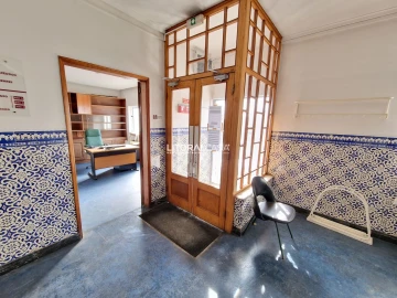 Loja para Venda em São João de Loure e Frossos