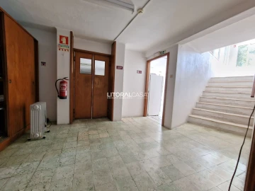 Loja para Venda em São João de Loure e Frossos