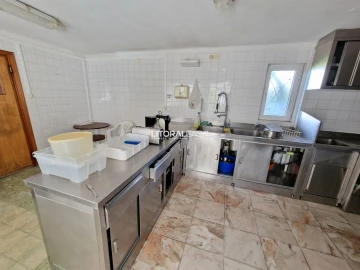 Loja para Venda em São João de Loure e Frossos