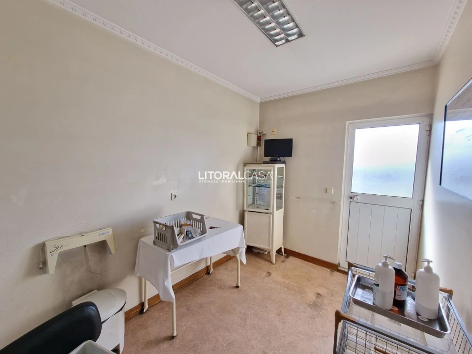 Loja para Venda em São João de Loure e Frossos Foto 8