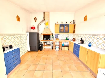 Moradia T4 para Venda em Santa Joana