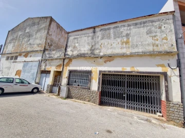 Loja para Venda em Sangalhos