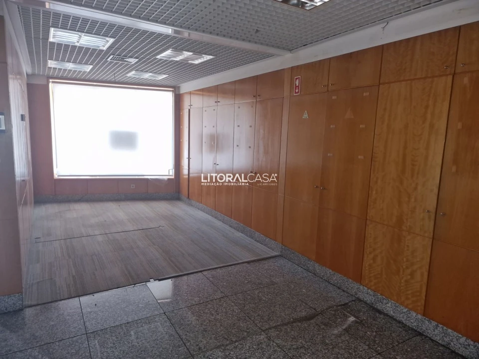 Loja para Venda em Gafanha da Nazaré Foto 9