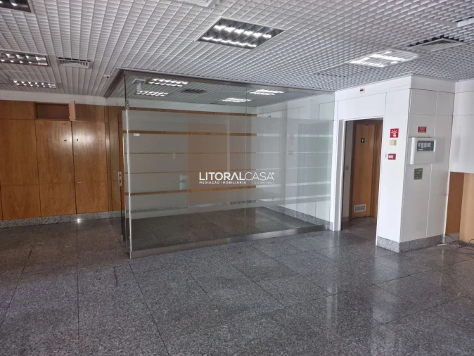 Loja para Venda em Gafanha da Nazaré Foto 8