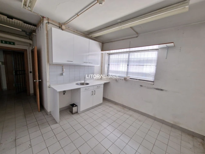 Loja para Venda em Gafanha da Nazaré Foto 17