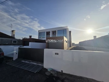 Moradia T4 para Venda em Aradas