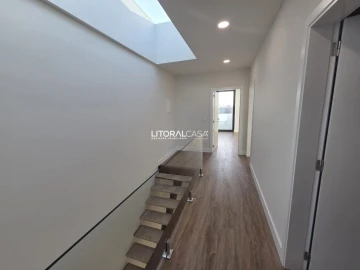 Moradia T4 para Venda em Aradas