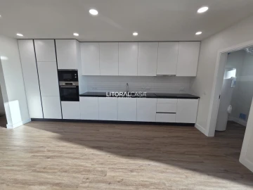 Moradia T4 para Venda em Aradas